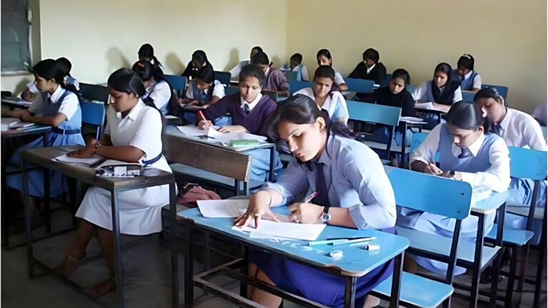 हरियाणा में 10वीं और 12वीं के सीधे प्रवेश तथा स्कूल परिवर्तन के लिए जरूरी दस्तावेज