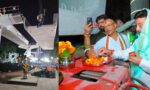 Cyber Park के पास गुरुग्राम मेट्रो का पहला 160 टन का U-Girder स्थापित करते कर्मचारी