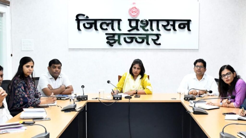 ग्राम सभा में फैमिली आईडी वेरिफिकेशन