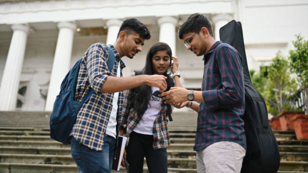 हरियाणा के 23 सरकारी कॉलेजों में डिजिटल शिक्षा, शोध और उद्योगों से जुड़ाव पर जोर रहेगा