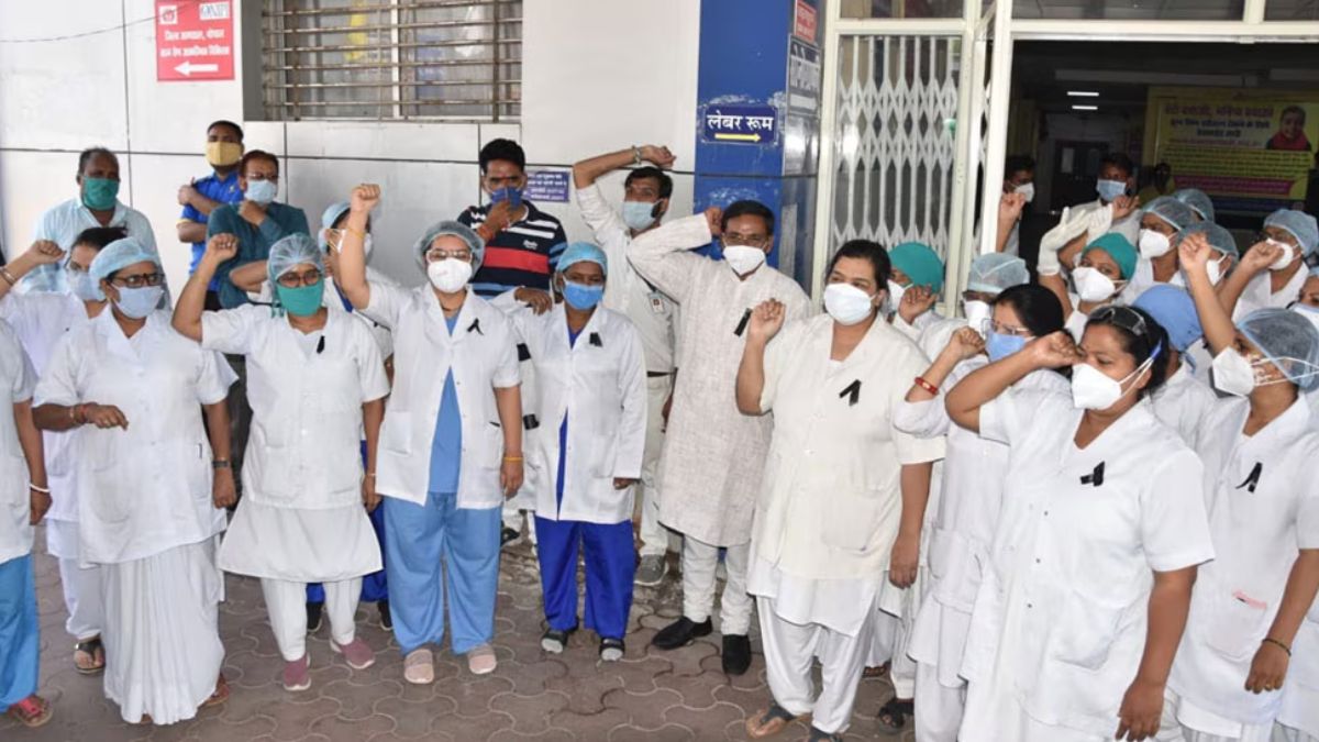 हरियाणा में मॉडल ऑनलाइन ट्रांसफर पॉलिसी के विरोध में नर्सिंग स्टाफ