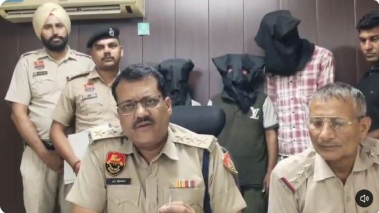 फतेहाबाद में ज्वैलर से करीब 4 किलो चांदी और 5 ग्राम सोना लूटने का खुलासा हुआ। पुलिस ने मास्टरमाइंड जगसीर समेत तीन आरोपियों को गिरफ्तार किया।
