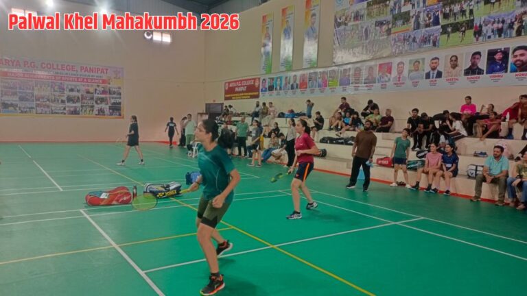 पलवल में खेल महाकुंभ 2026-27 के लिए जिला स्तरीय चयन ट्रायल में भाग लेते खिलाड़ी